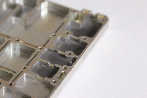 Iron/Epoxy Casting Resin